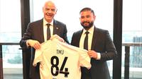 Lobi Tingkat Tinggi? TMJ dan PM Malaysia Bertemu Gianni Infantino Setelah FIFA Sanksi FAM dan 7 Pemain Naturalisasi